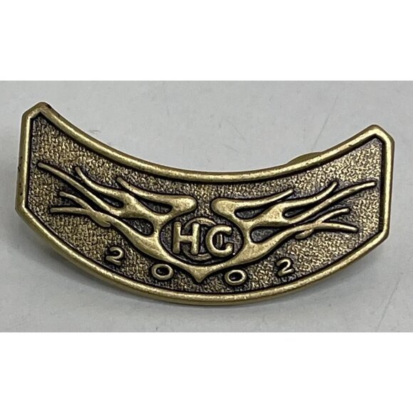 Vintage 2002 Harley Davidson HOG Owners Group Member Rocker Vest Hat Lapel Pin - Picture 3 of 8